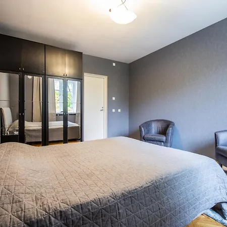 Διαμέρισμα Homesphere - Family With Parking - Lauteri 8 Ταλίν
